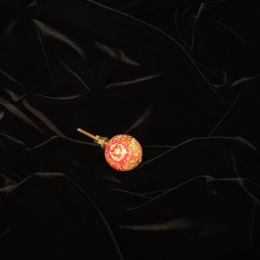 Hand-Painted Floral Wood Drawer Pulls In Orange Red & Gold 15 pcs - Picture 4 of 4